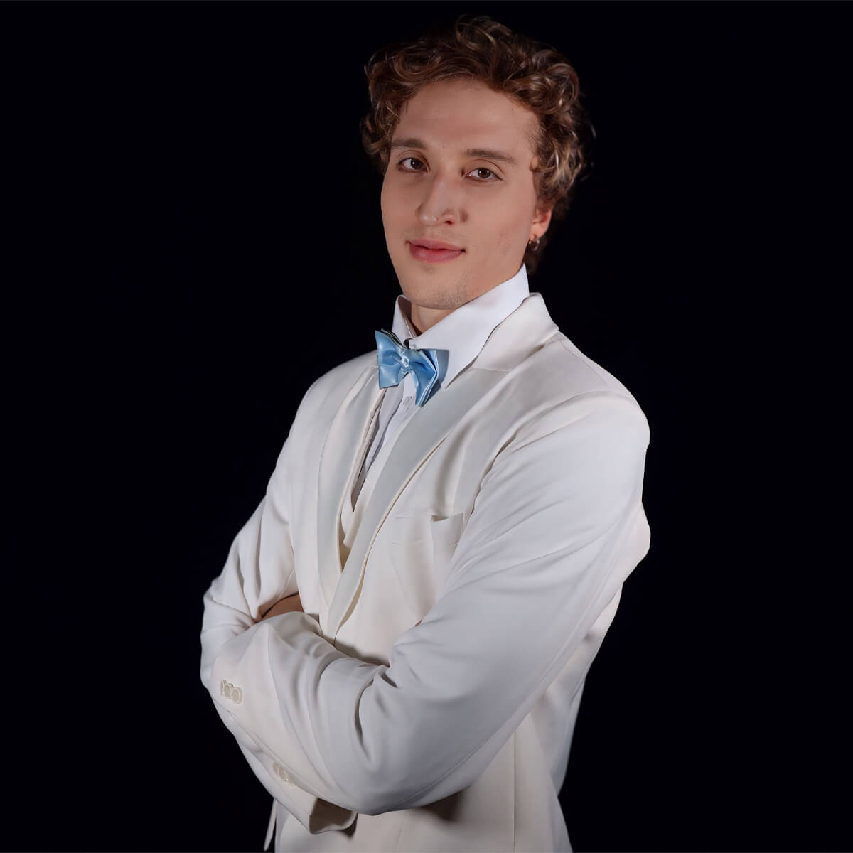 DENIS GOLOV